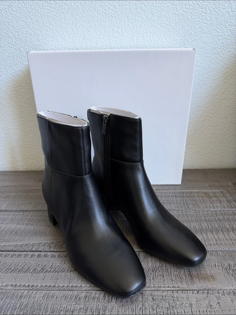 Calvin Klein Women's Parry Block Heel Ankle Booties NIB